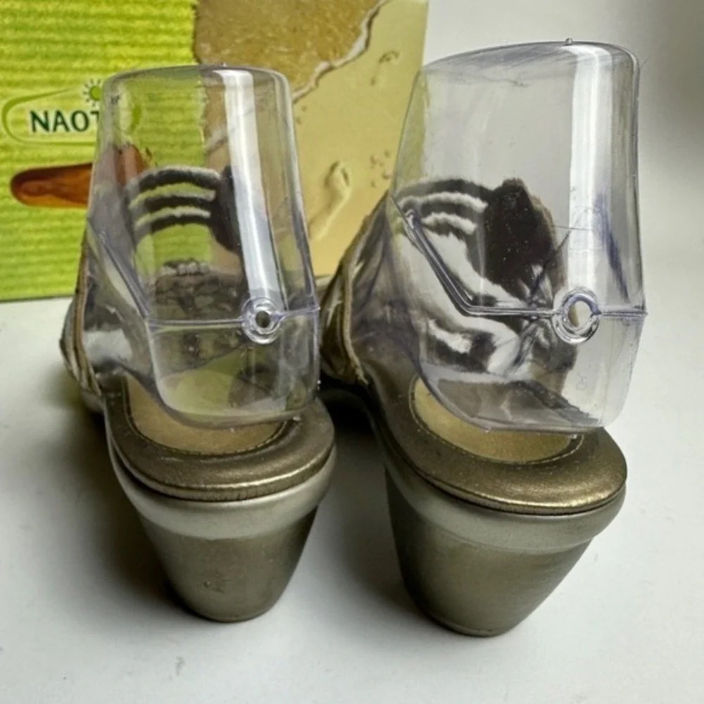 Naot afrodita women